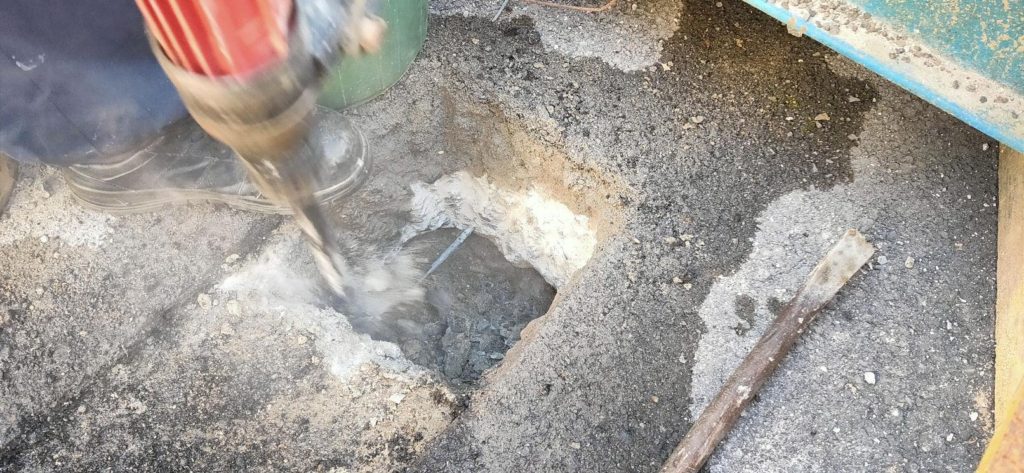 掘削前の地下埋設物の調査