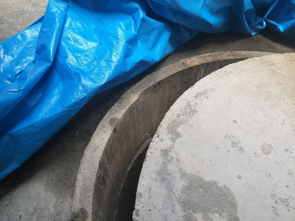 父が掘った井戸を改修(松山市高砂町)