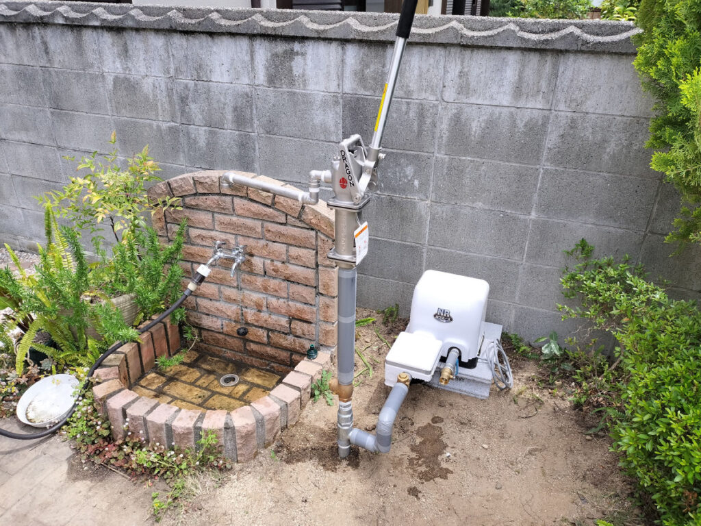 家庭用打抜き井戸と電動ポンプ+防災手押しポンプ新設(松山市南斎院町)